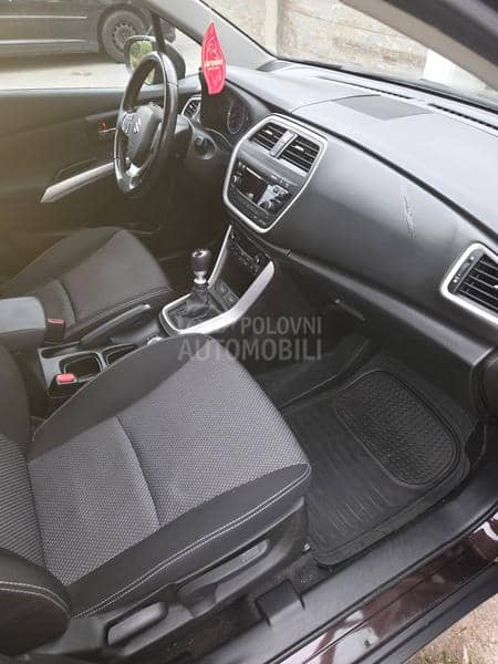 Suzuki SX4 S-Cross 4x4 Suzuki SX4 S-Cross 4x4