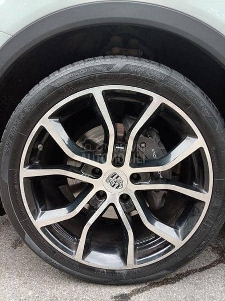 Porsche Cayenne 3.0