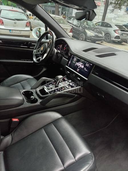 Porsche Cayenne 3.0
