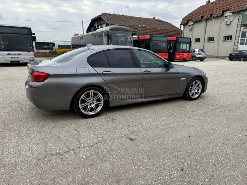 BMW 520 -  kompletan auto u delovima