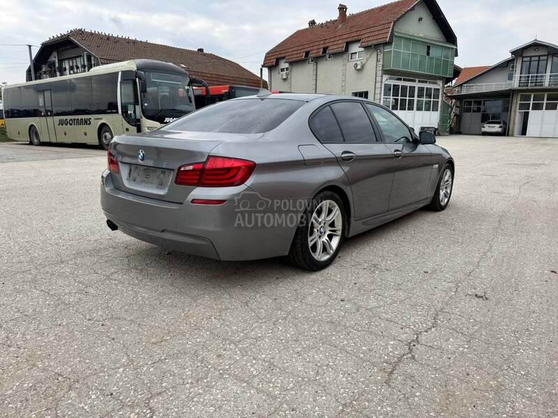 BMW 520 -  kompletan auto u delovima