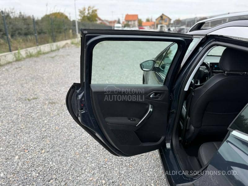 Peugeot 2008 1.2 Puretech Allure