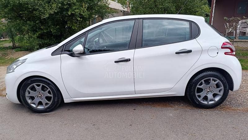 Peugeot 208 1.4  HDI Peugeot 208 1.4  HDI