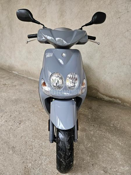Yamaha Neos 4