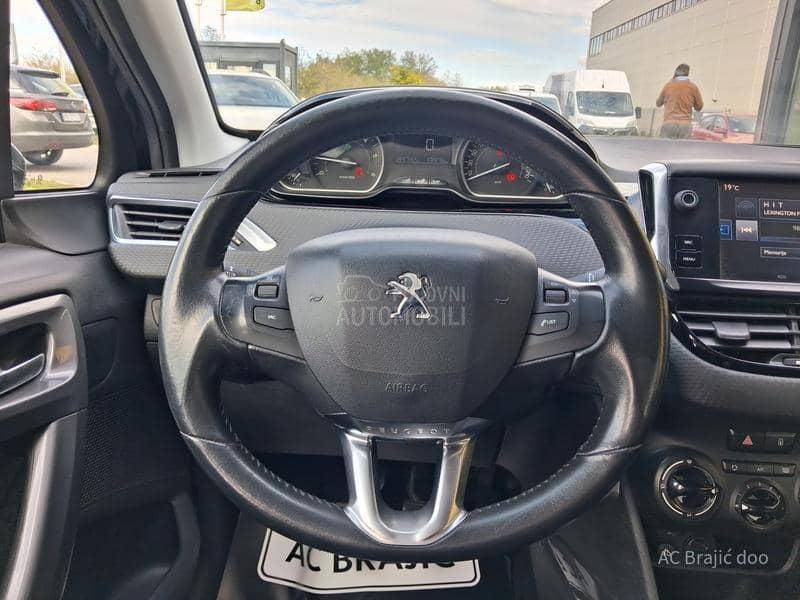 Peugeot 2008 1.6 99 HP MT5