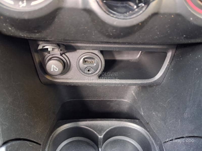 Peugeot 2008 1.6 99 HP MT5