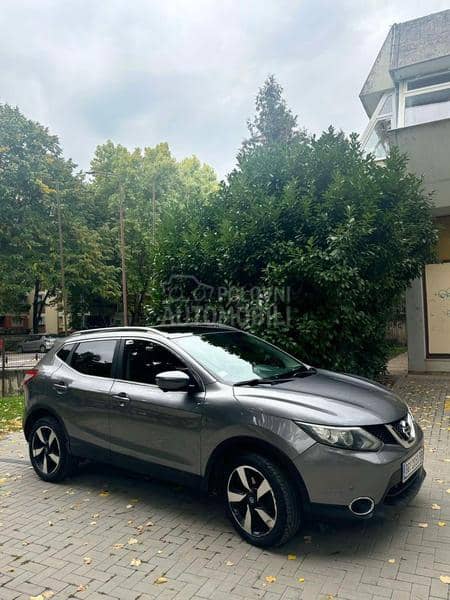 Nissan Qashqai N-Connecta 360 pano