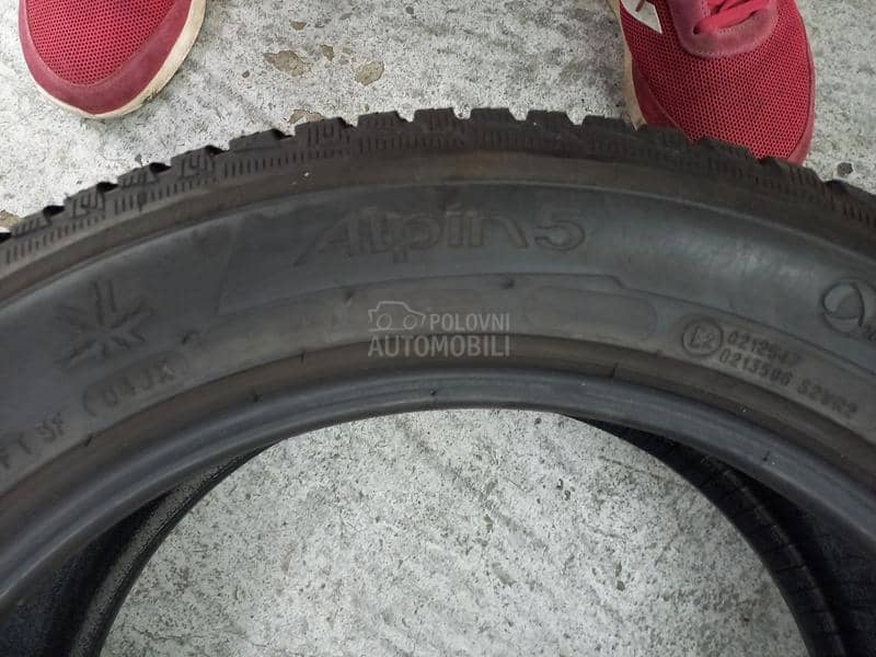 Michelin 215/55 R17 Zimska