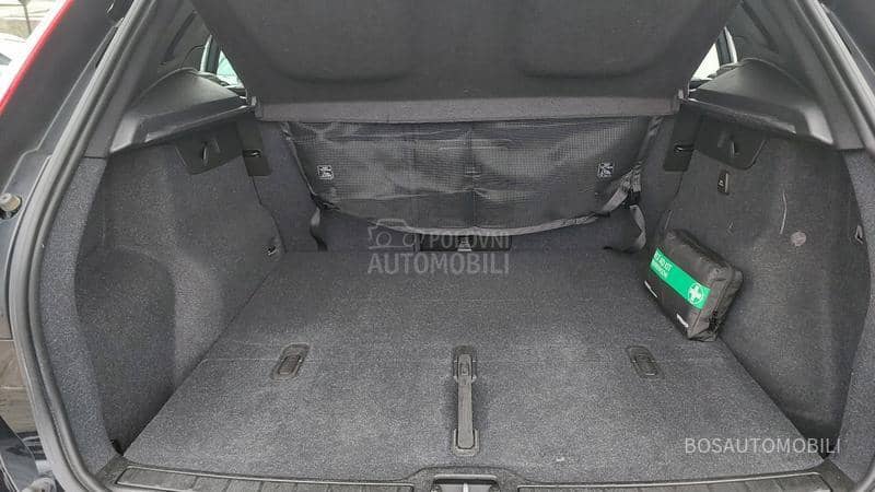 Volvo XC40 2.0 AVD PRO