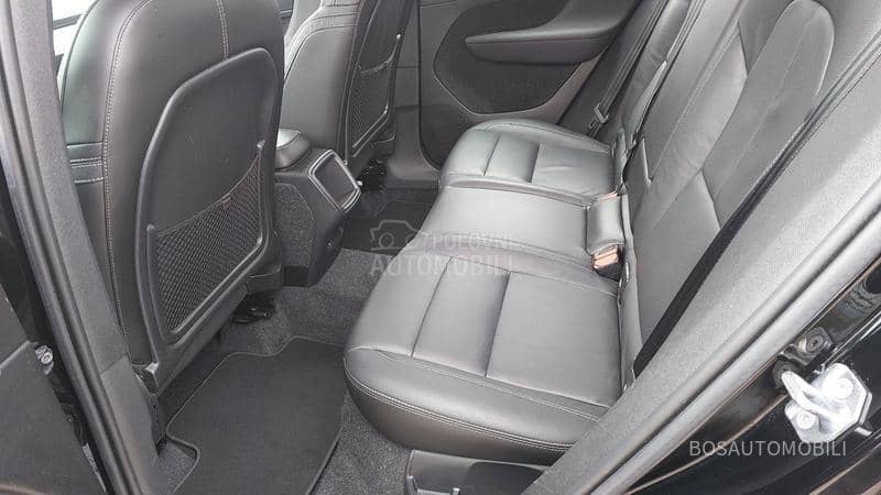 Volvo XC40 2.0 AVD PRO