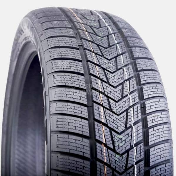 Tracmax 275/45 R20 Zimska