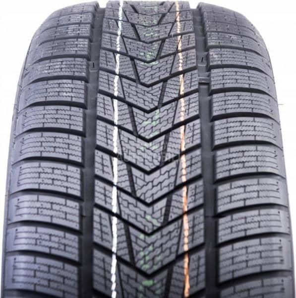 Tracmax 275/45 R20 Zimska