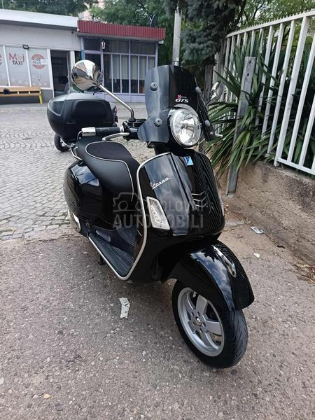 Vespa Gts 300