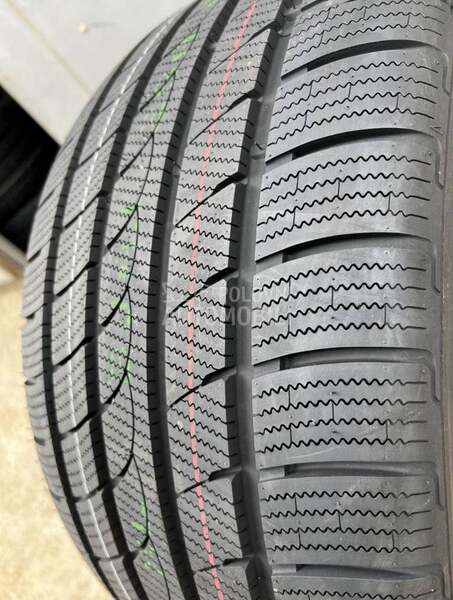 Tracmax 265/65 R17 Zimska