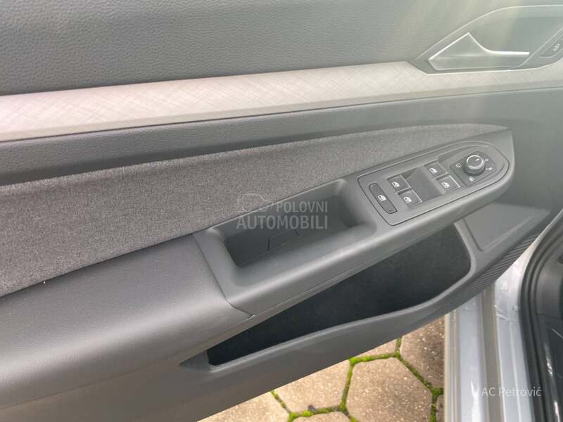 Volkswagen Golf 8 2.0 TDI LIFE
