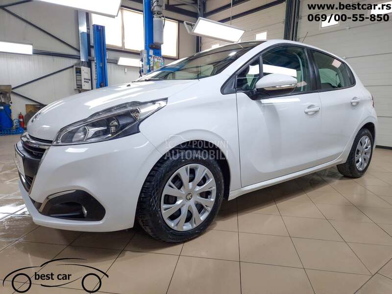 Peugeot 208 4 Sedista N1