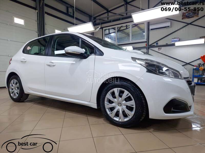 Peugeot 208 4 Sedista N1