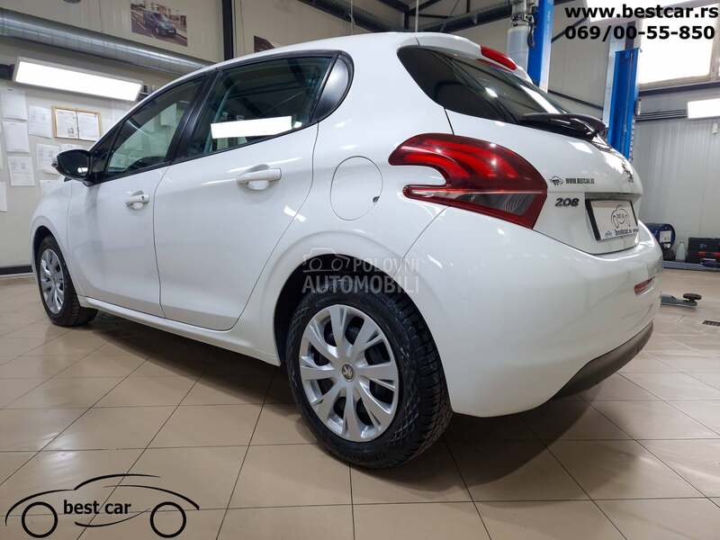 Peugeot 208 4 Sedista N1