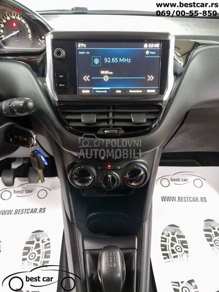 Peugeot 208 4 Sedista N1