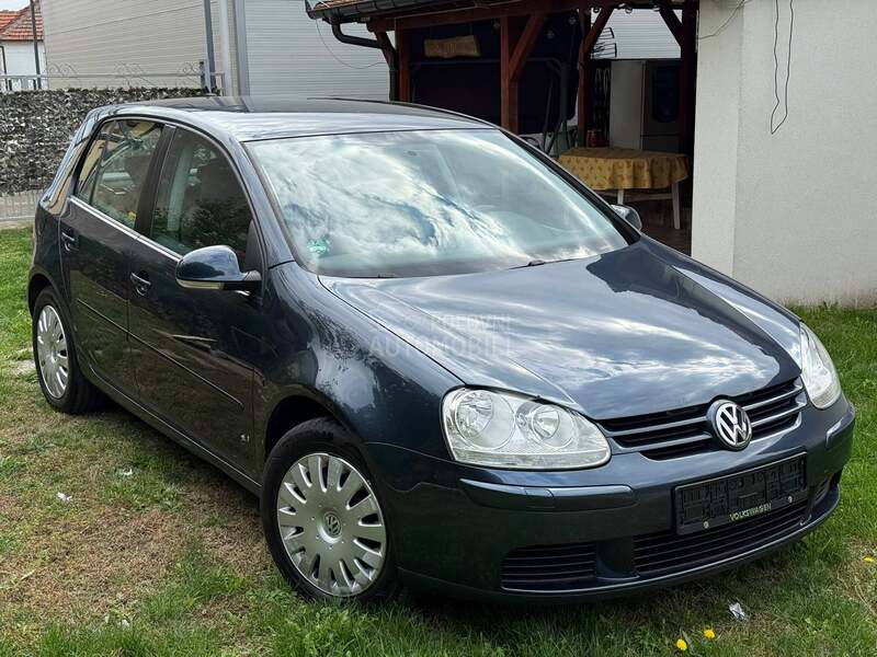 Volkswagen Golf 5 1.6 8V 98.ooo