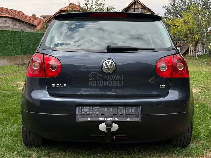 Volkswagen Golf 5 1.6 8V 98.ooo