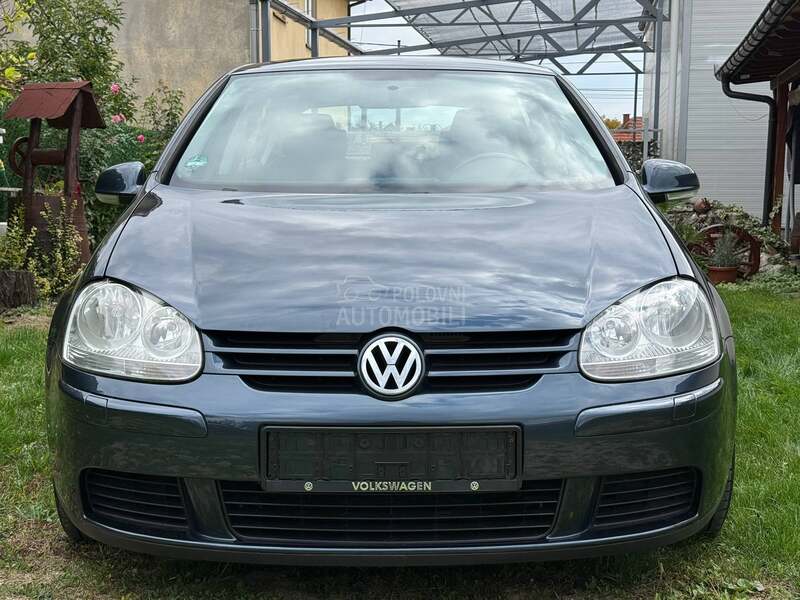 Volkswagen Golf 5 1.6 8V 98.ooo