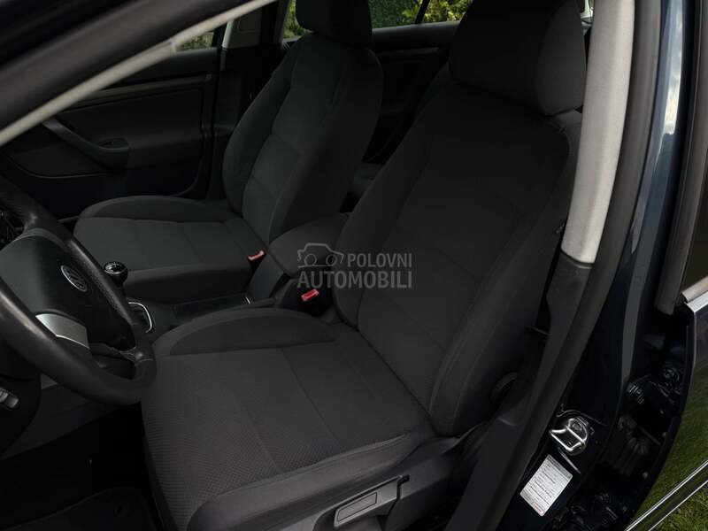 Volkswagen Golf 5 1.6 8V 98.ooo