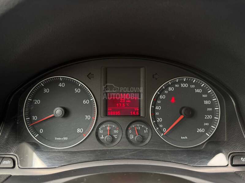 Volkswagen Golf 5 1.6 8V 98.ooo