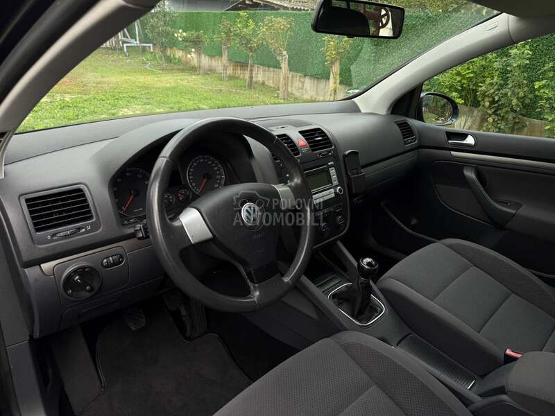 Volkswagen Golf 5 1.6 8V 98.ooo