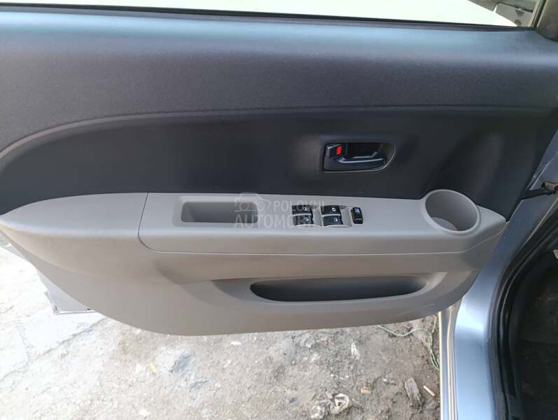 Daihatsu Sirion 