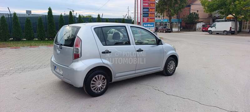 Daihatsu Sirion 