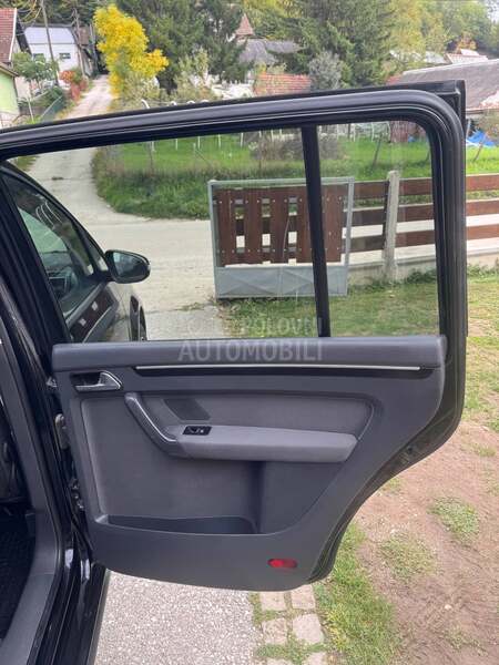 Volkswagen Touran 2.0 TDI