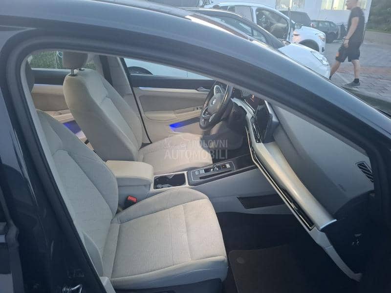 Volkswagen Golf 8 2.0TDI DSG