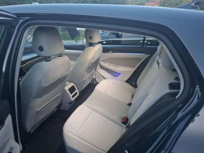 Volkswagen Golf 8 2.0TDI DSG