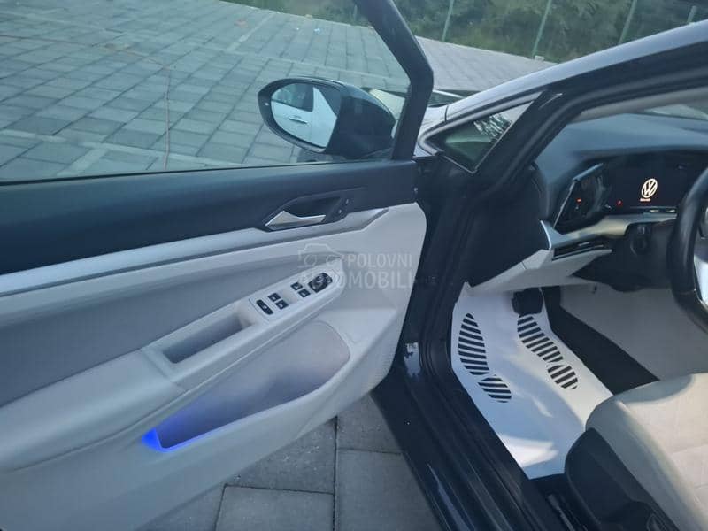 Volkswagen Golf 8 2.0TDI DSG