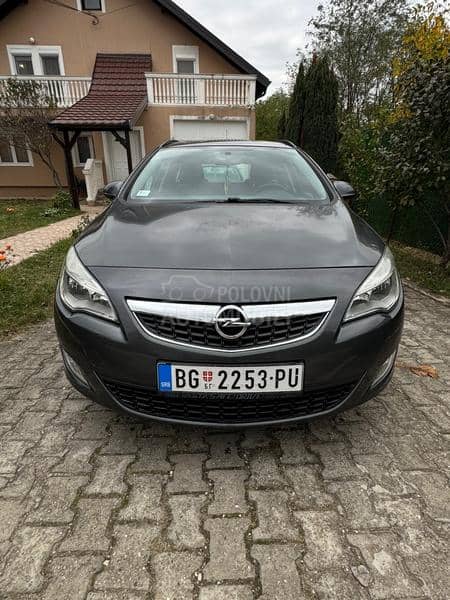 Opel Astra J 1.7 cdti