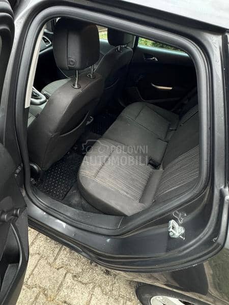 Opel Astra J 1.7 cdti