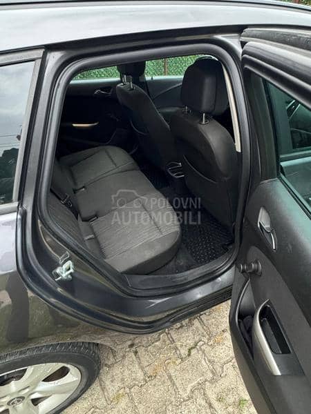 Opel Astra J 1.7 cdti