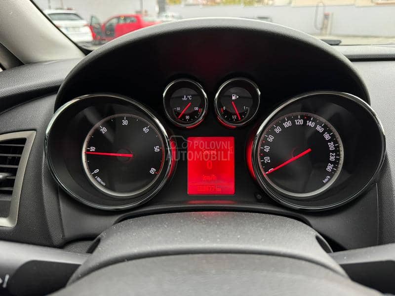 Opel Astra J 1.7 cdti