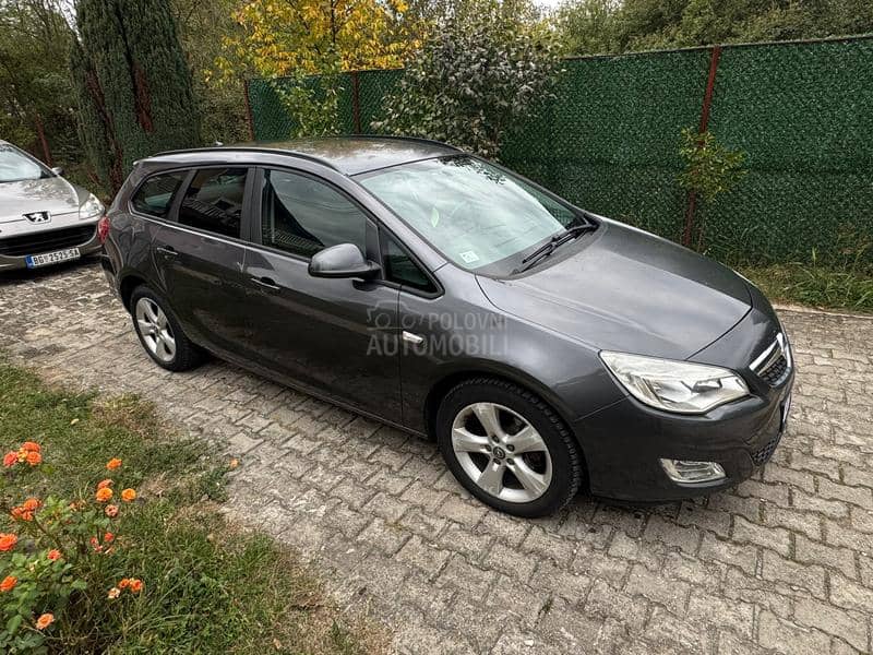 Opel Astra J 1.7 cdti