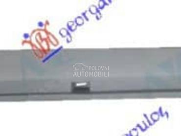 SAJTNA PLASTICNA Desno za Volkswagen Passat B7 od 2011. do 2015. god.