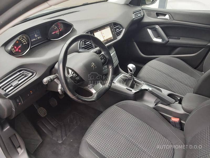 Peugeot 308 1.2 T