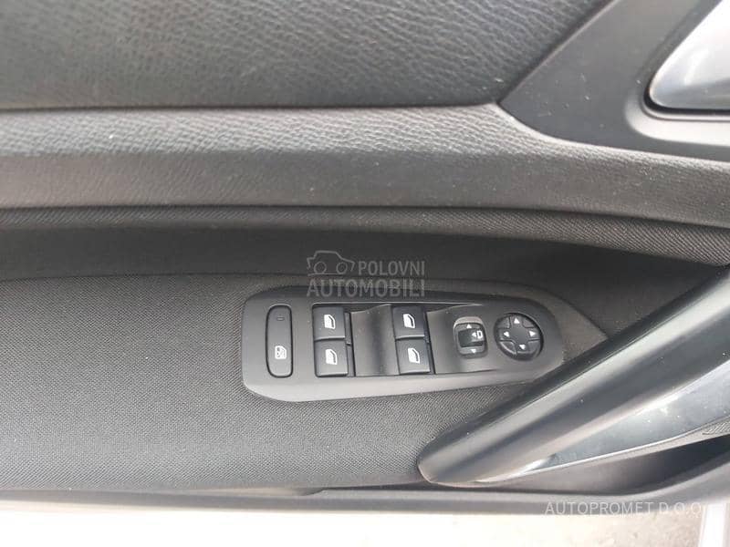 Peugeot 308 1.2 T