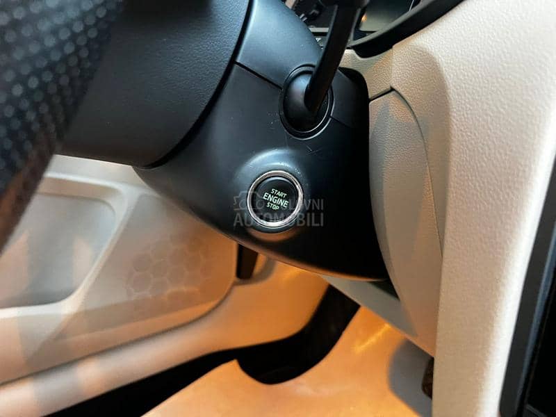 Škoda Octavia 1.6TDI DSG STYLE