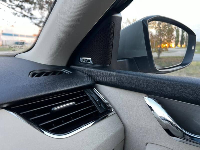 Škoda Octavia 1.6TDI DSG STYLE