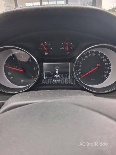 Hyundai i10 1.0 67HP AT