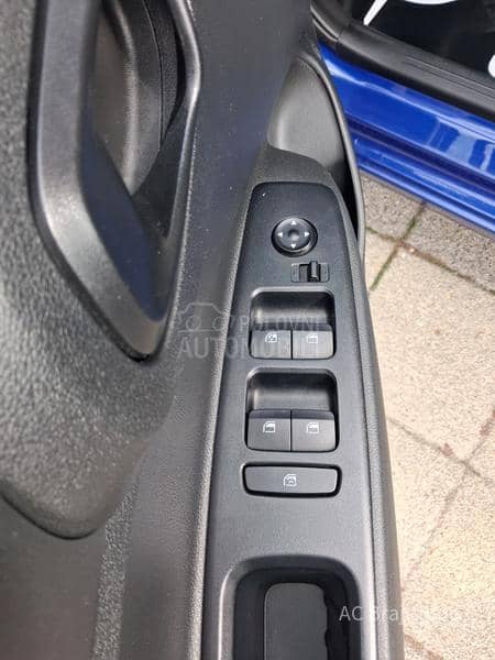 Hyundai i10 1.0 67HP AT