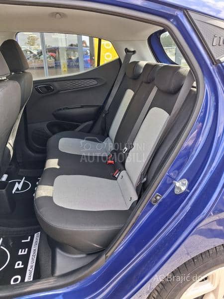 Hyundai i10 1.0 67HP AT