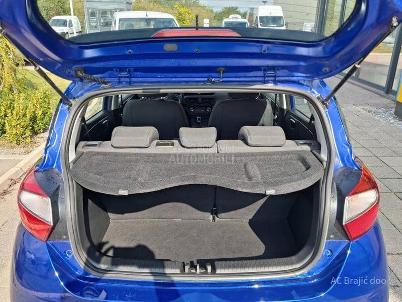 Hyundai i10 1.0 67HP AT