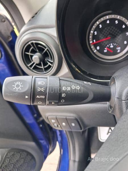 Hyundai i10 1.0 67HP AT